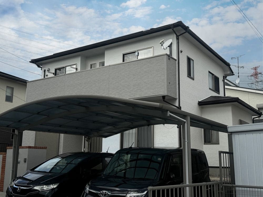 O様(桑名市陽だまりの丘) (3) いなべ市の外壁塗装、屋根塗装、防水工事をリペイント匠が施工した写真