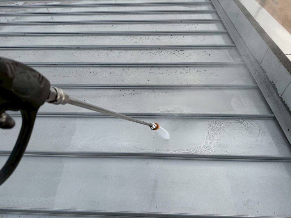 亀山市の外壁塗装、防水工事をリペイント匠が施工した写真