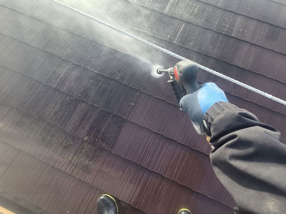 四日市市の外壁・屋根塗装をリペイント匠が施工した写真