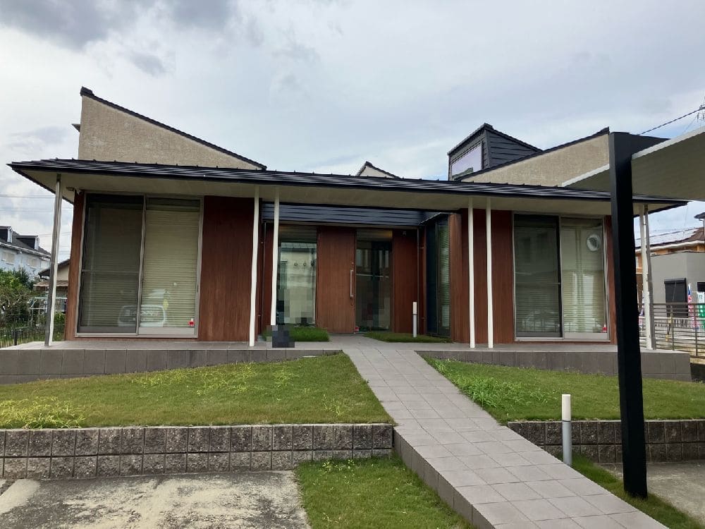 津市で外壁塗装、屋根塗装をリペイント匠が施工した写真