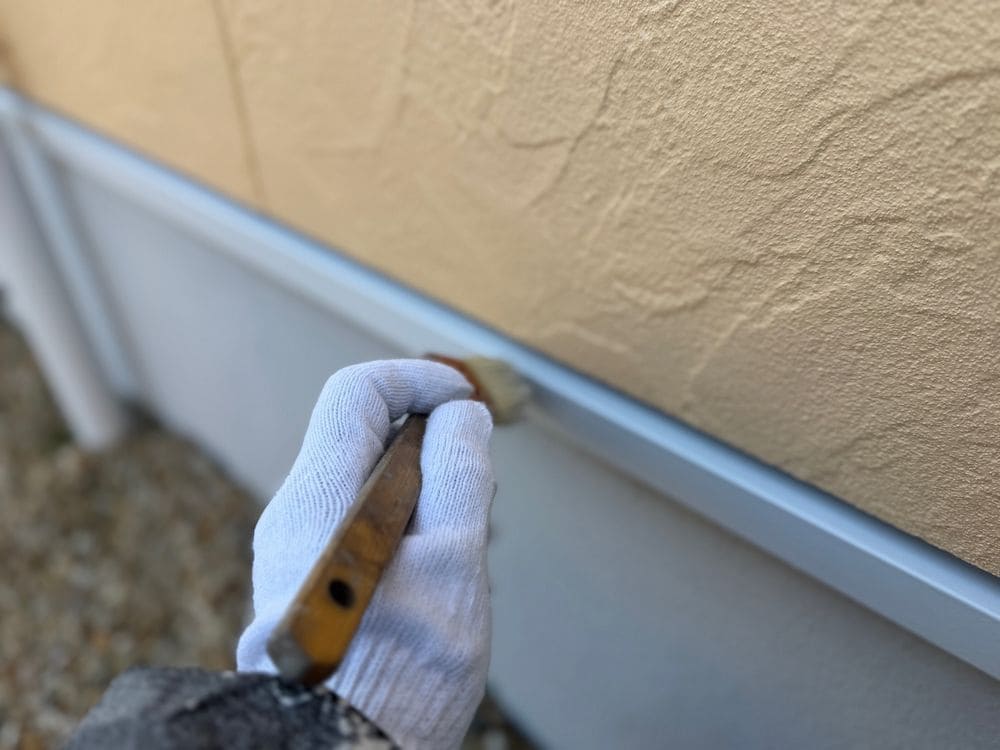 津市久居 T様水切り上塗り 津市の外壁塗装をリペイント匠が施工した写真