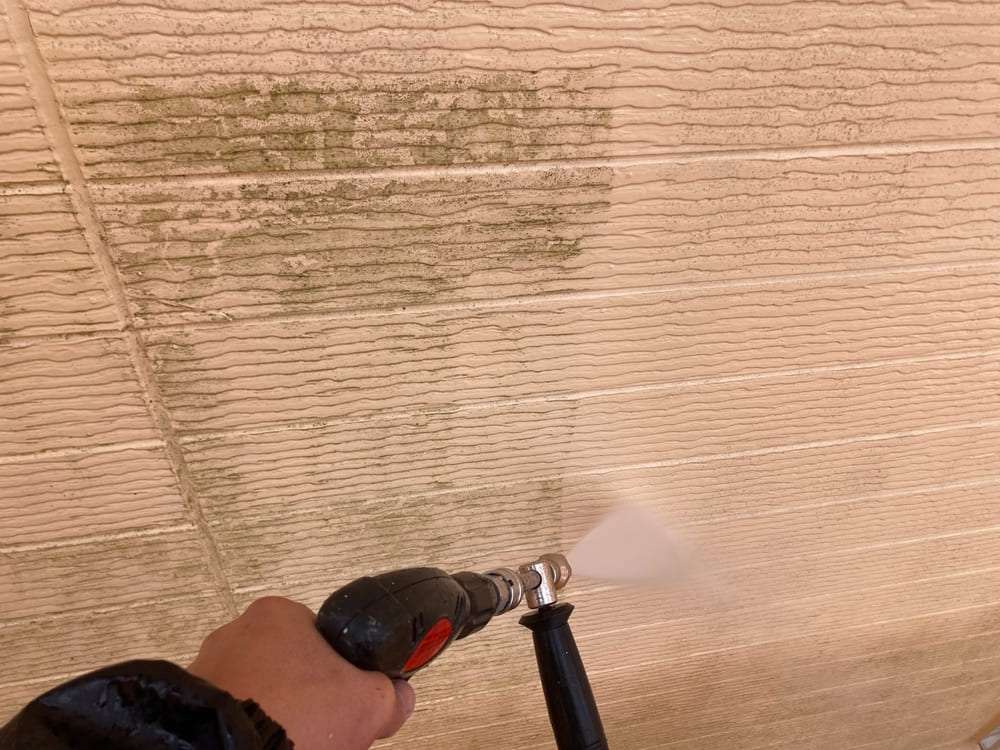 志摩市の外壁塗装、屋根塗装をリペイント匠が施工した写真