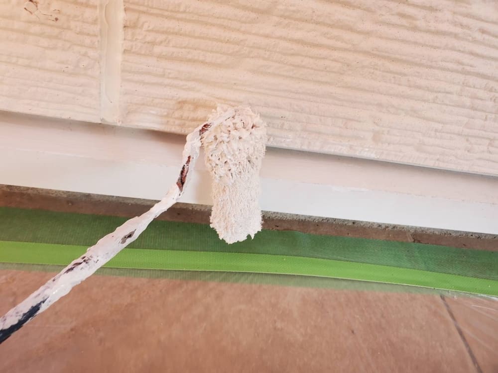 M様(亀山)水切り(下塗り) 亀山市の外壁塗装、防水工事をリペイント匠が施工した写真