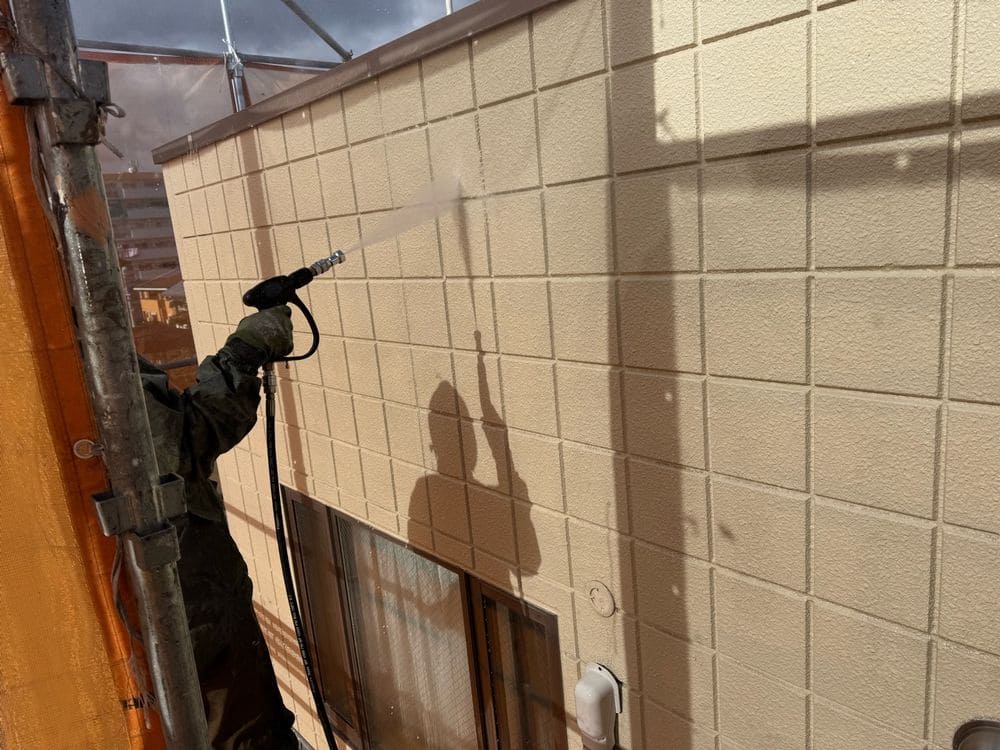 鈴鹿市の外壁塗装、屋根塗装、防水工事をリペイント匠が施工した写真