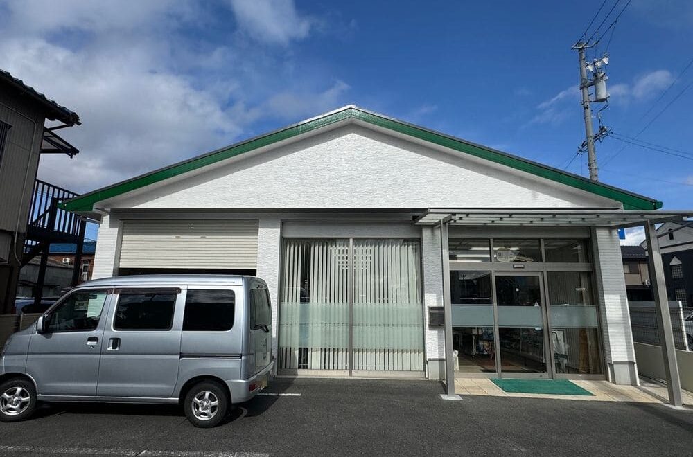 四日市市の外壁・屋根塗装をリペイント匠が施工した写真