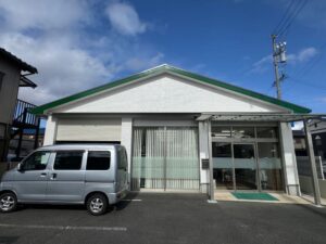 四日市市の外壁・屋根塗装をリペイント匠が施工した写真