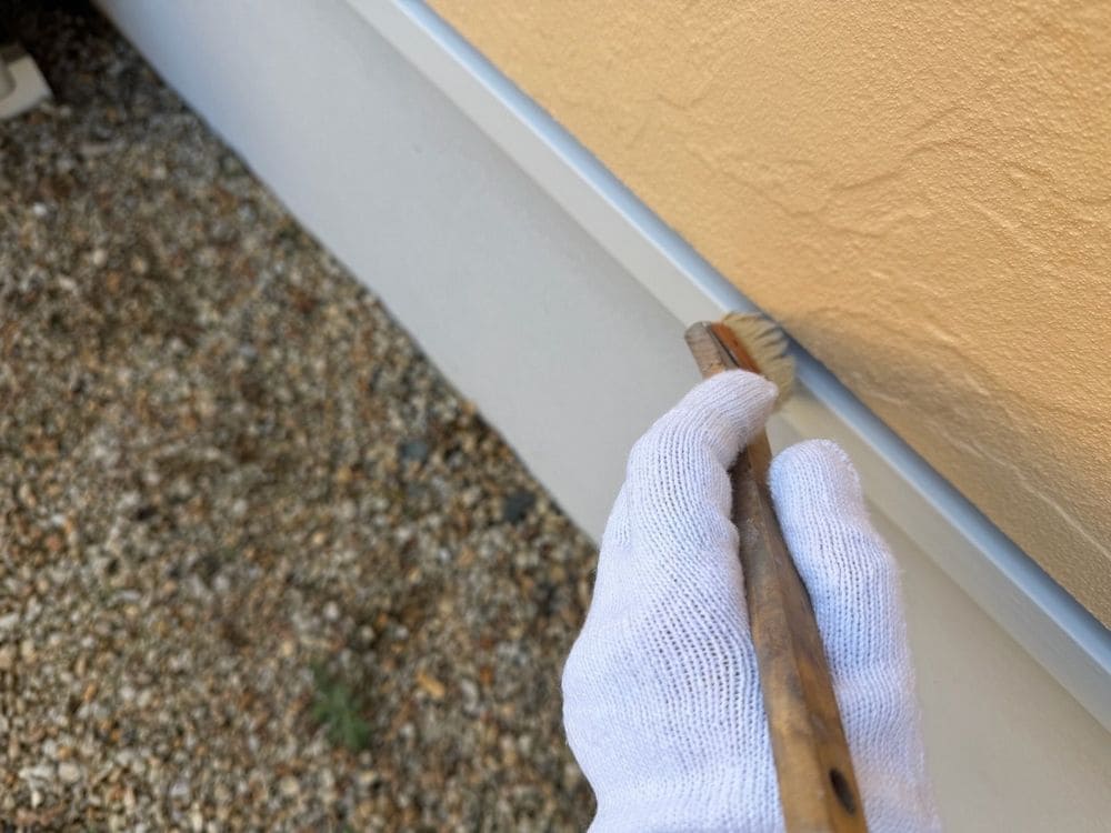 津市久居 T様水切り中塗り 津市の外壁塗装をリペイント匠が施工した写真