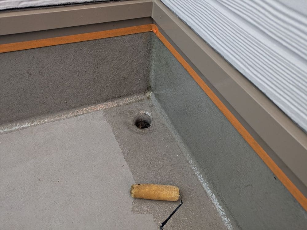 尾鷲市で外壁塗装と屋根工事と防水工事をリペイント匠が施工した写真