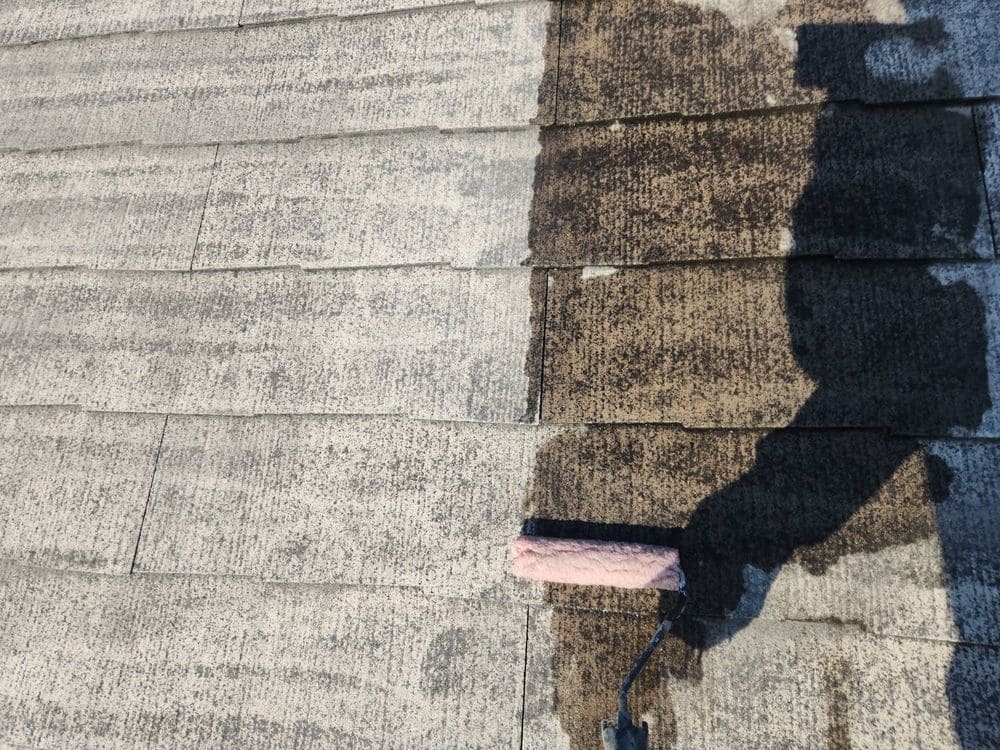 四日市市_O様_屋根(下塗り) 四日市市の外壁・屋根塗装をリペイント匠が施工した写真