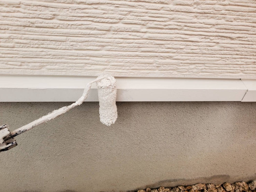 M様(亀山)水切り(中塗り) 亀山市の外壁塗装、防水工事をリペイント匠が施工した写真