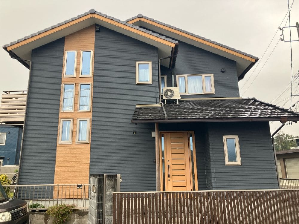 亀山市の外壁塗装をリペイント匠が施工した写真