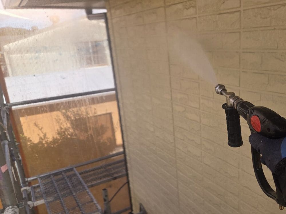 四日市市の外壁・屋根塗装をリペイント匠が施工した写真