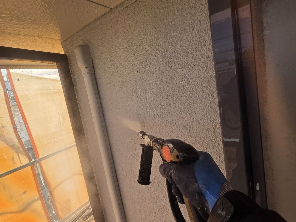 鈴鹿市の外壁塗装、屋根塗装をリペイント匠が施工した写真