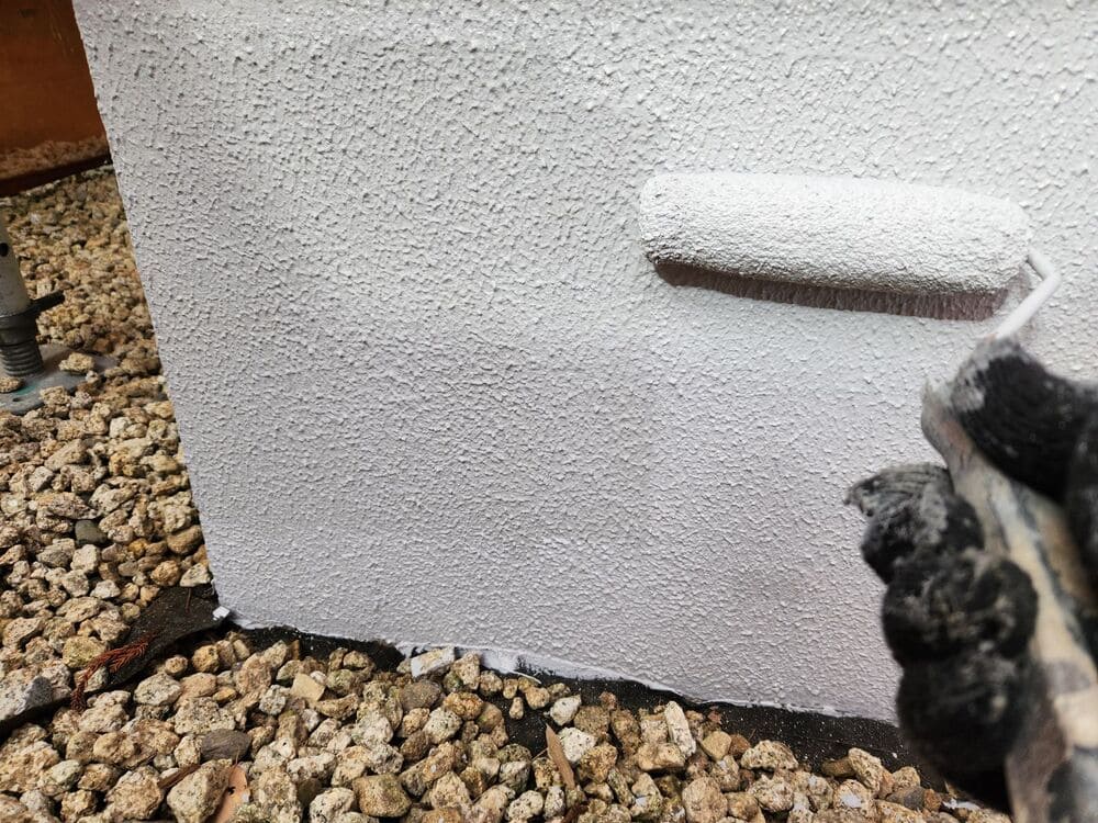 K様(亀山)_基礎(中塗り) 亀山市で外壁塗装をリペイント匠が施工した写真