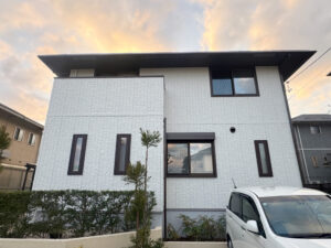 亀山市で外壁塗装をリペイント匠が施工した写真