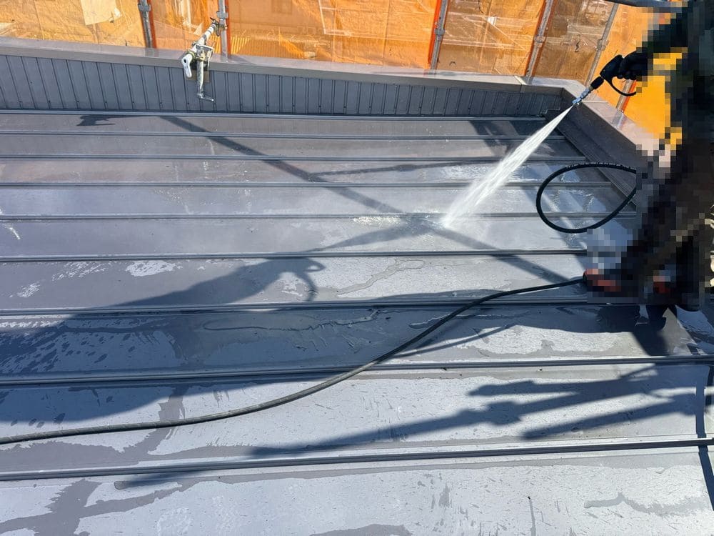 鈴鹿市の外壁塗装、屋根塗装、防水工事をリペイント匠が施工した写真