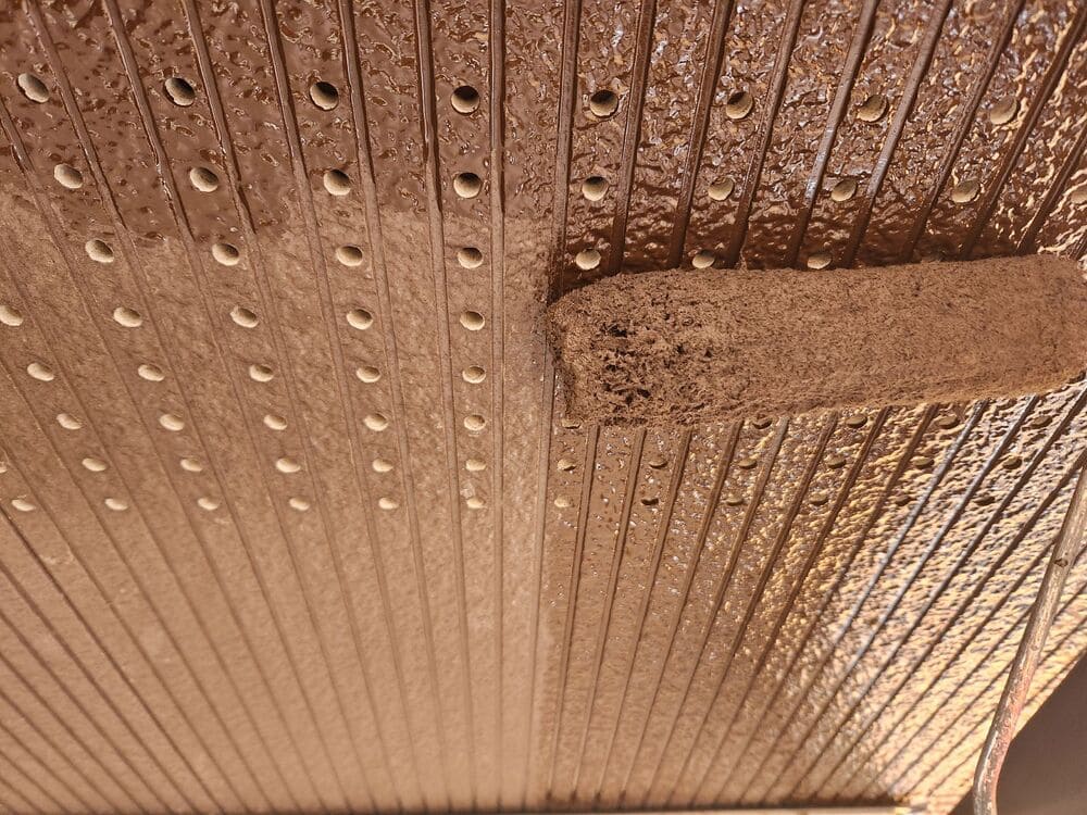 K様(亀山)軒天(中塗り) 亀山市で外壁塗装をリペイント匠が施工した写真