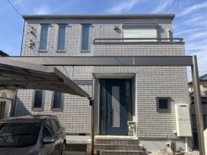 津市の外壁塗装、防水工事をリペイント匠が施工した写真