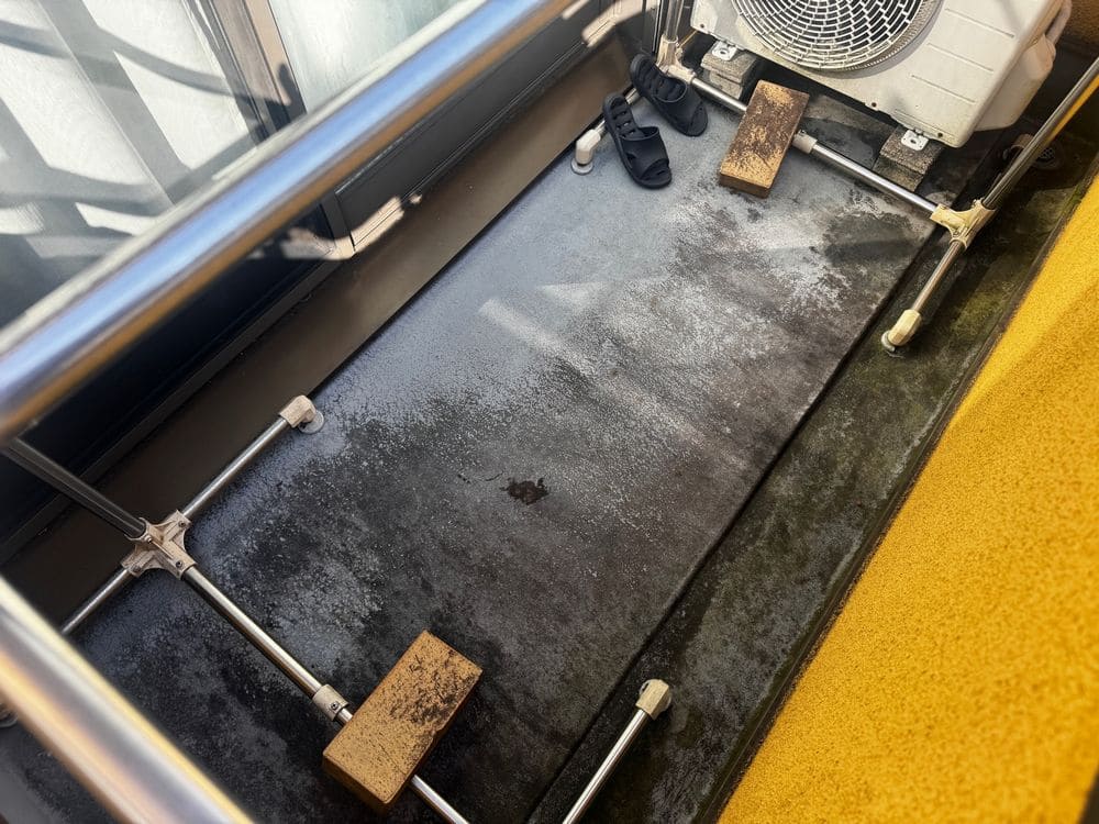 K様(桑名市星見ヶ丘)防水(施工前) 桑名市の外壁塗装、屋根塗装、防水工事をリペイント匠が施工した写真