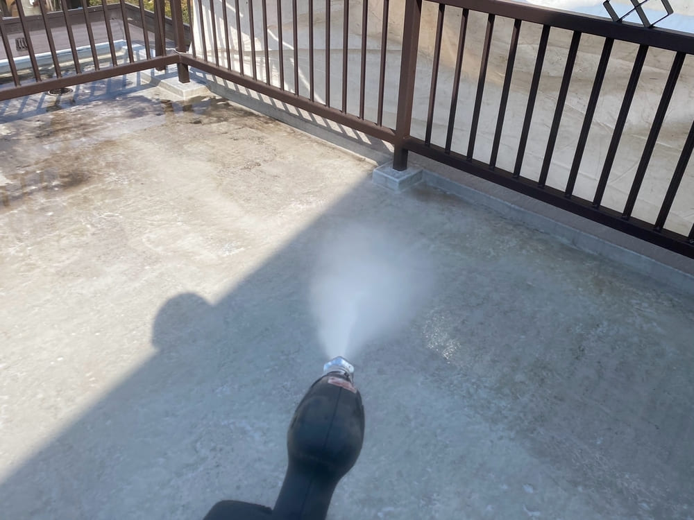 津市で防水工事をリペイント匠が施工した写真