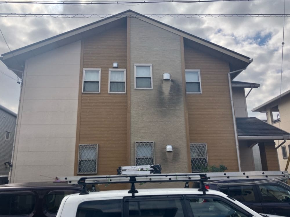 津市の外壁塗装、屋根塗装、防水工事をリペイント匠が施工した写真