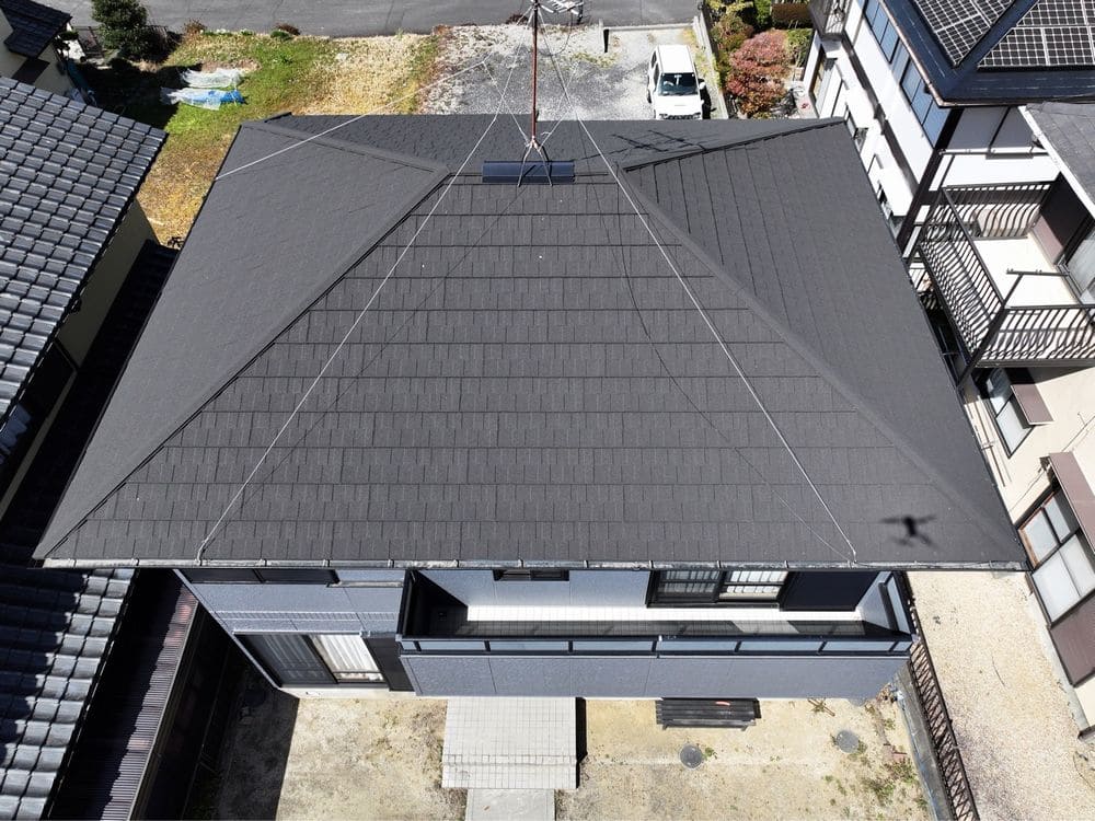 名張市の屋根工事をリペイント匠が施工した写真