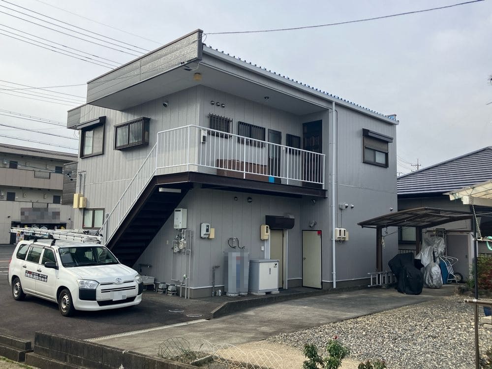 鈴鹿市_K様_全体_施工後 (3) 鈴鹿市の外壁塗装、屋根塗装、防水工事をリペイント匠が施工した写真