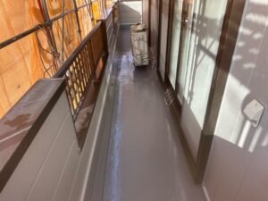 鈴鹿市の外壁塗装、屋根塗装、防水工事をリペイント匠が施工した写真