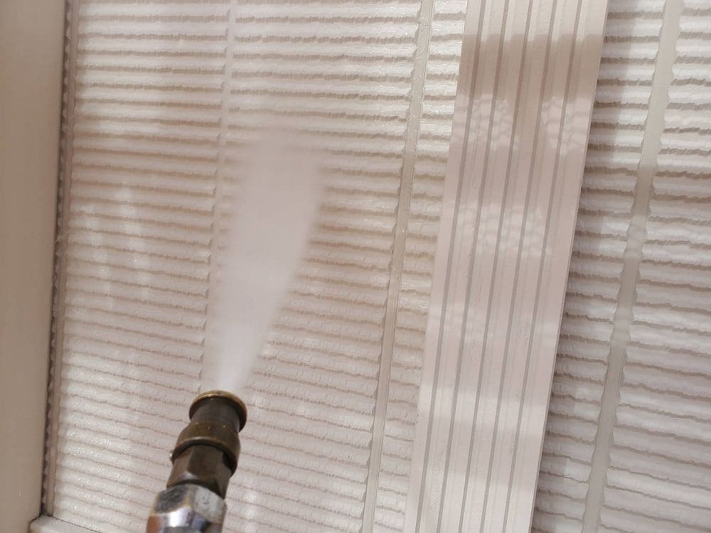 四日市市の外壁・屋根塗装をリペイント匠が施工した写真