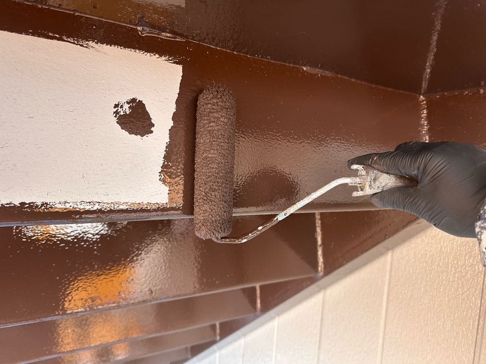 鈴鹿市_K様_付帯部_中塗り 鈴鹿市の外壁塗装、屋根塗装、防水工事をリペイント匠が施工した写真