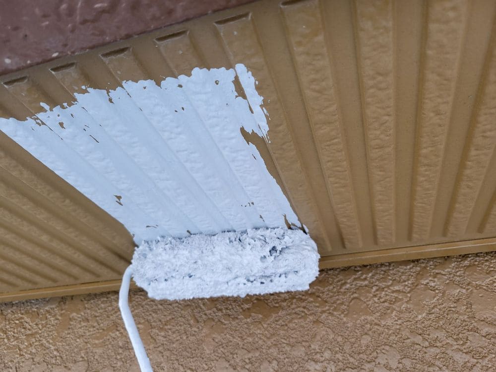 鈴鹿市の外壁・屋根塗装をリペイント匠が施工した写真