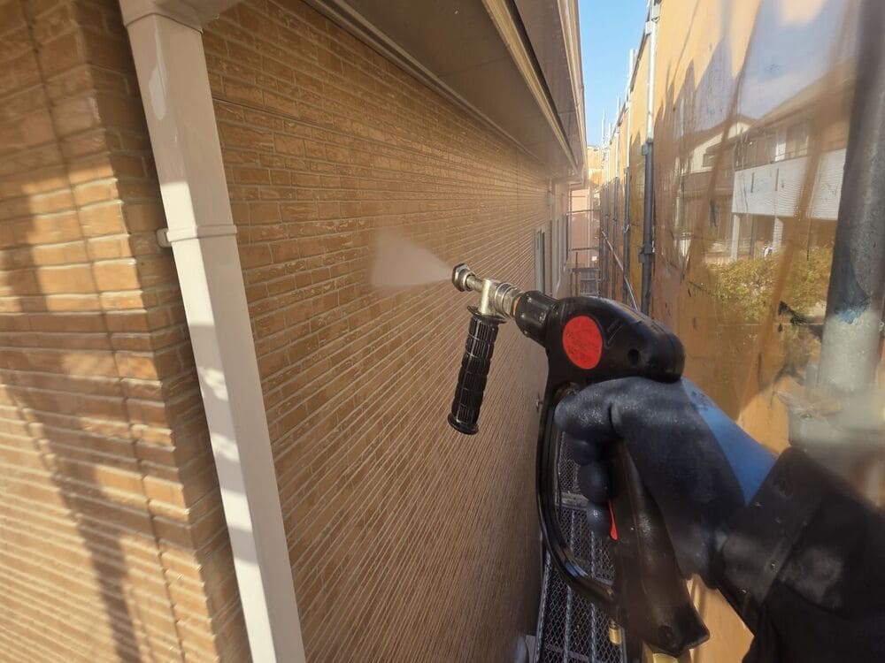 鈴鹿市で外壁塗装、防水工事をリペイント匠が施工した写真