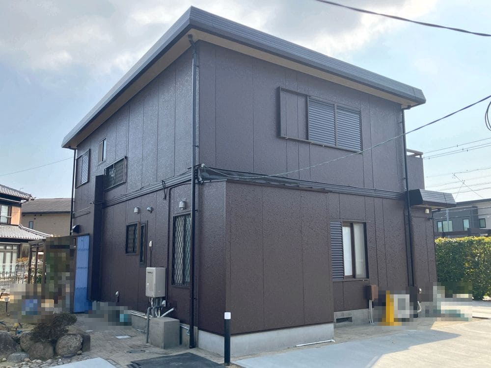 鈴鹿市の外壁・屋根塗装をリペイント匠が施工した写真