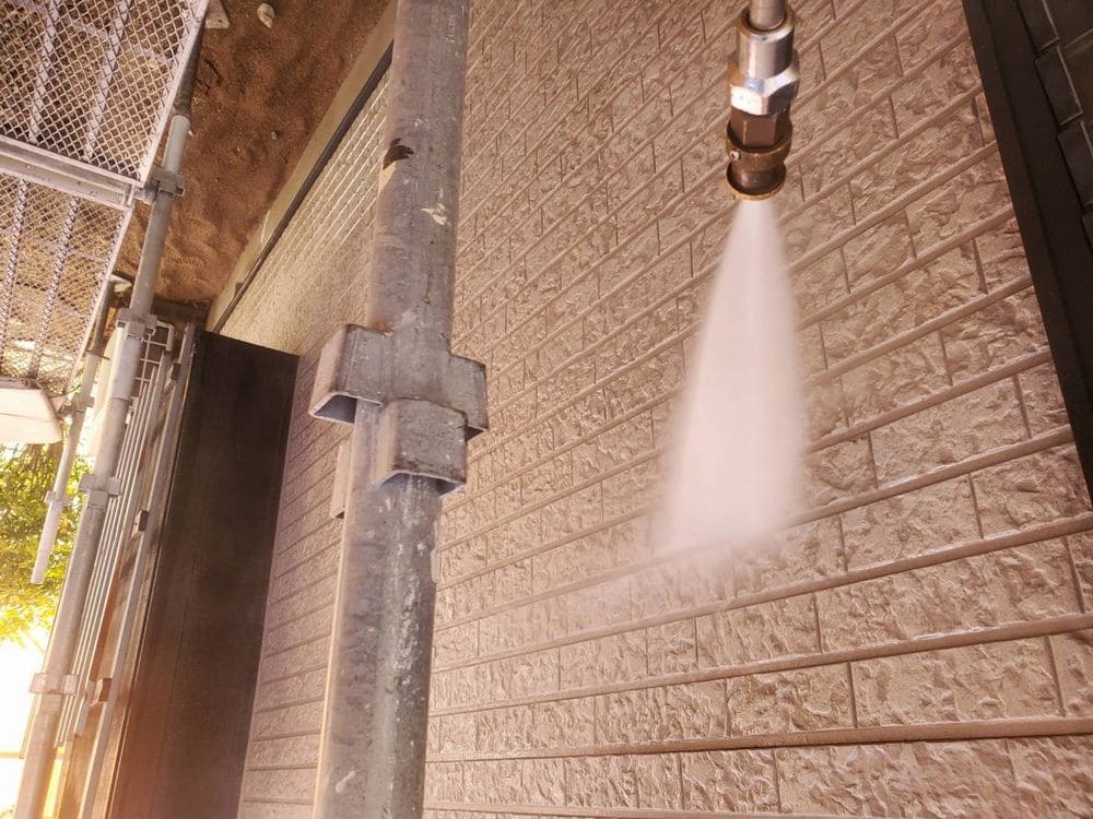 四日市市の外壁塗装をリペイント匠が施工した写真