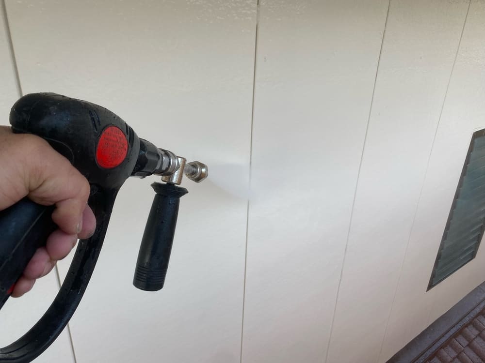 津市の外壁塗装をリペイント匠が施工した写真