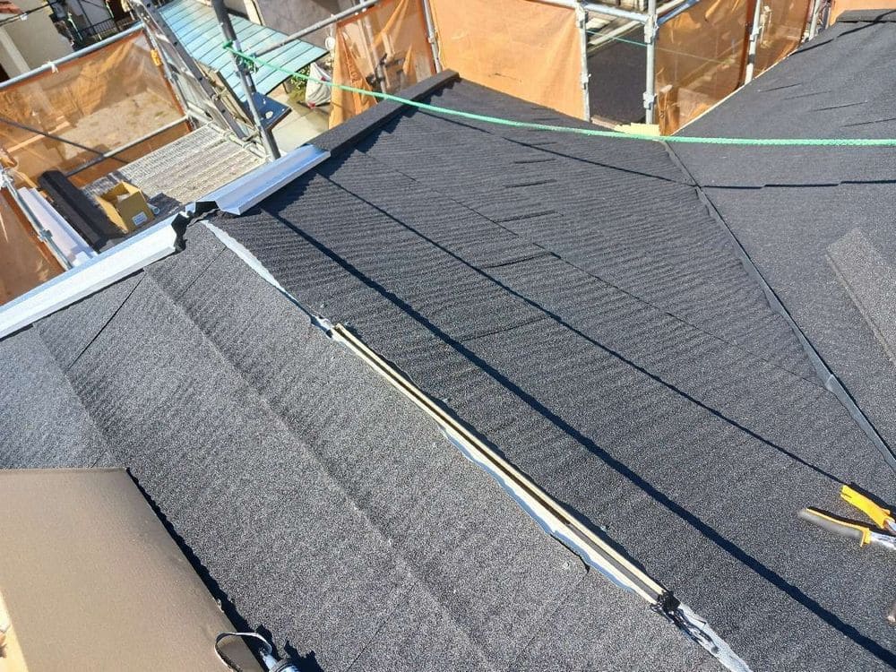 名張市の屋根工事をリペイント匠が施工した写真