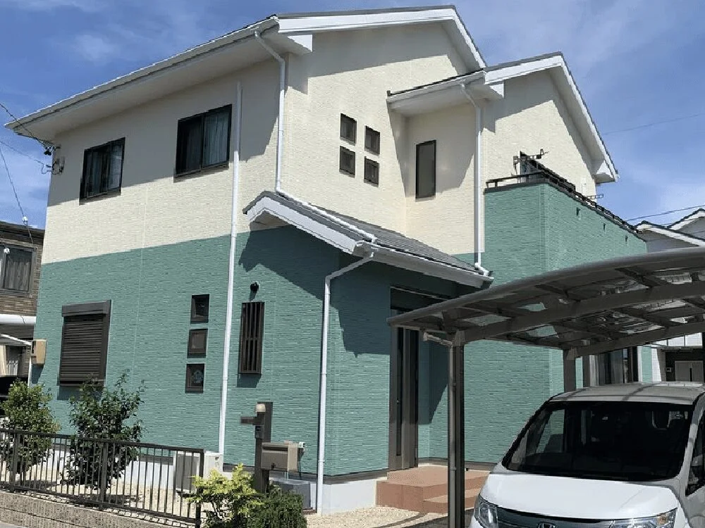 鈴鹿市の外壁塗装をリペイント匠が施工した写真