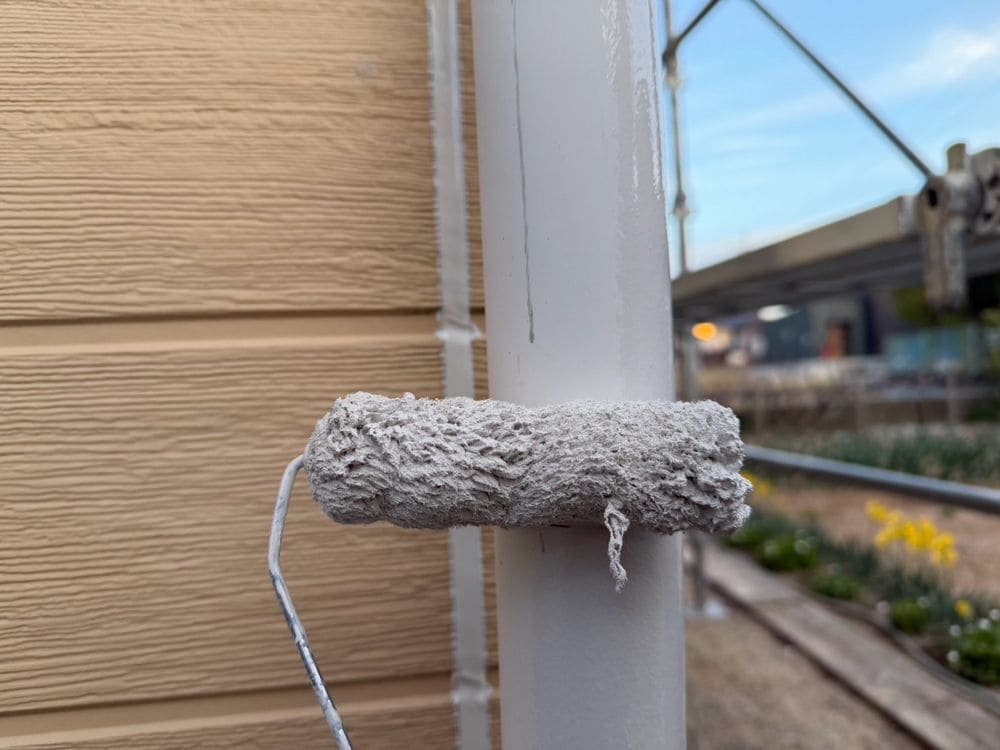 K様(伊勢市)樋‗1回目 伊勢市で外壁塗装と防水工事をリペイント匠が施工した写真