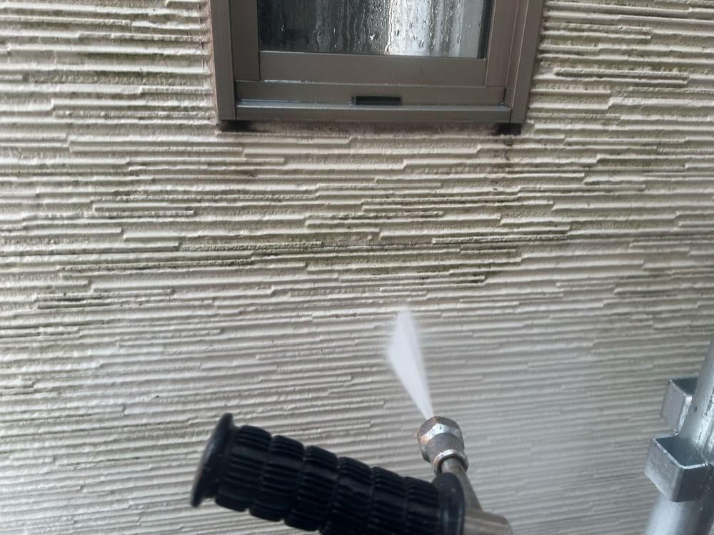 鈴鹿市の外壁塗装、防水工事をリペイント匠が施工した写真