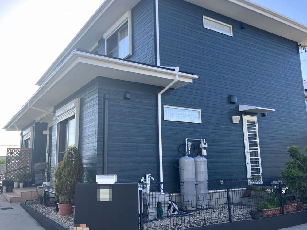 伊勢市の外壁塗装、屋根塗装をリペイント匠が施工した写真