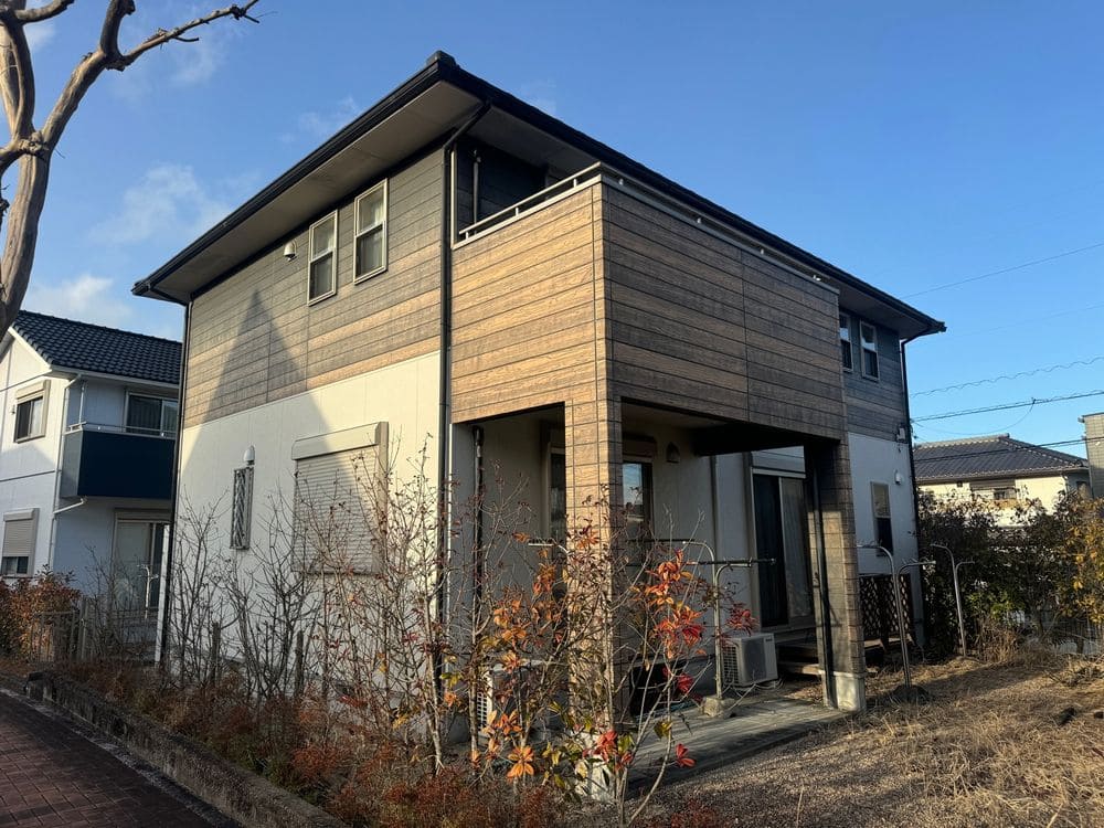 四日市市の外壁塗装をリペイント匠が施工した写真