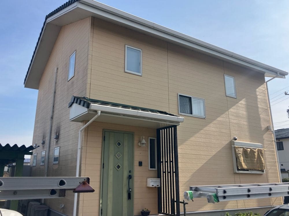 伊勢市の外壁塗装、防水工事をリペイント匠が施工した写真