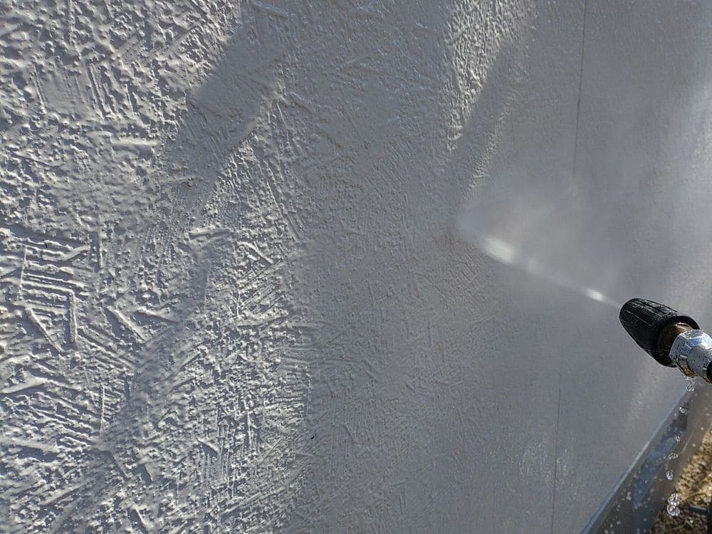 四日市市の外壁塗装をリペイント匠が施工した写真