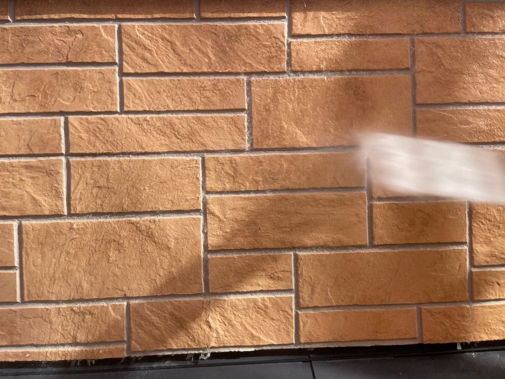 四日市市の外壁塗装をリペイント匠が施工した写真