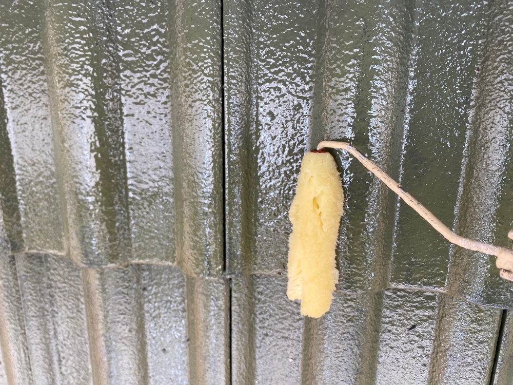 S様(津)屋根(下塗り1) 津市の外壁塗装、屋根塗装をリペイント匠が施工した写真