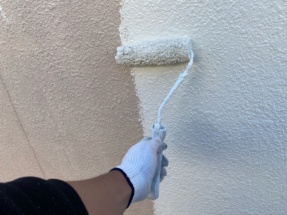 S様(津)塀(中塗り) 津市の外壁塗装、屋根塗装をリペイント匠が施工した写真