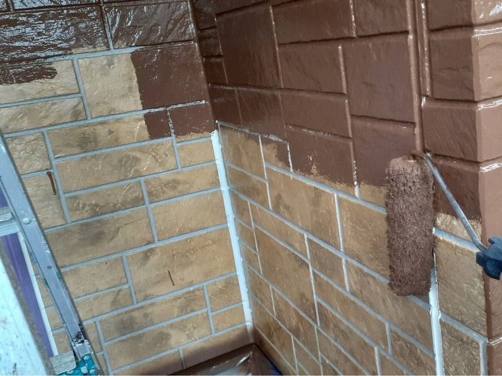 四日市市の外壁塗装をリペイント匠が施工した写真