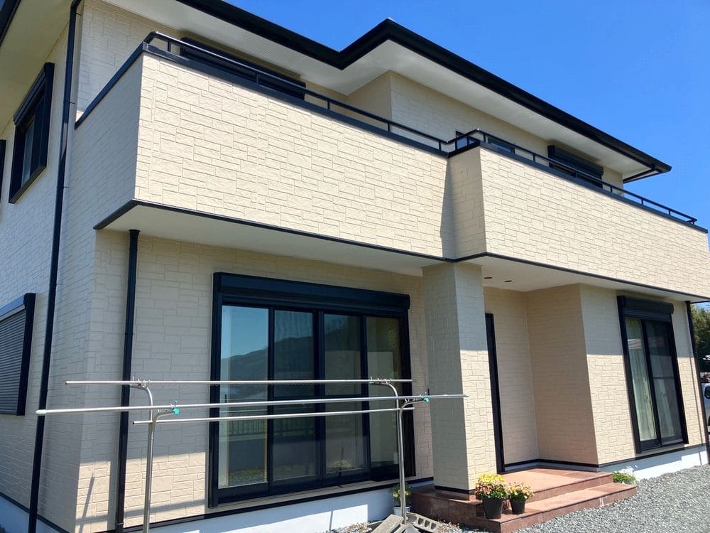伊勢市の外壁塗装をリペイント匠が施工した写真