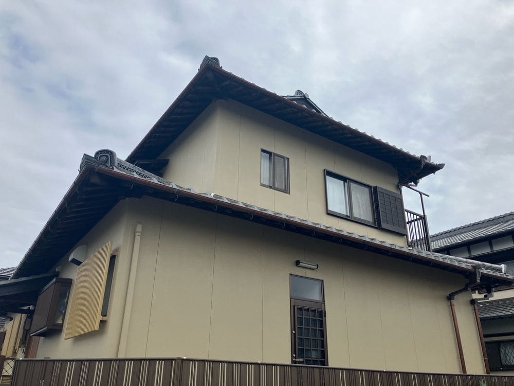 四日市市の外壁塗装をリペイント匠が施工した写真