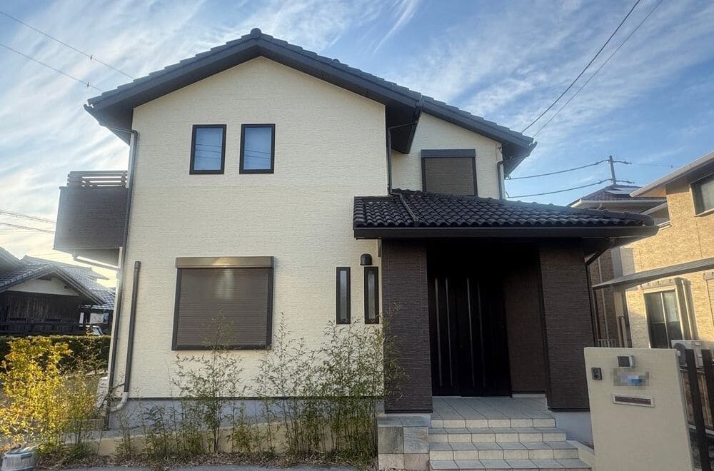 鈴鹿市の外壁塗装をリペイント匠が施工した写真